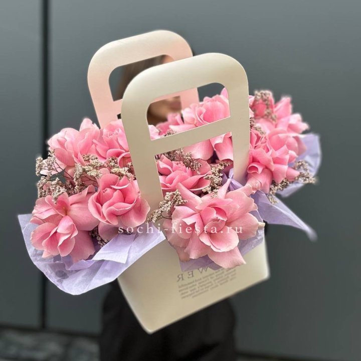 Сумочка розовых роз "Плинки" в Сургуте