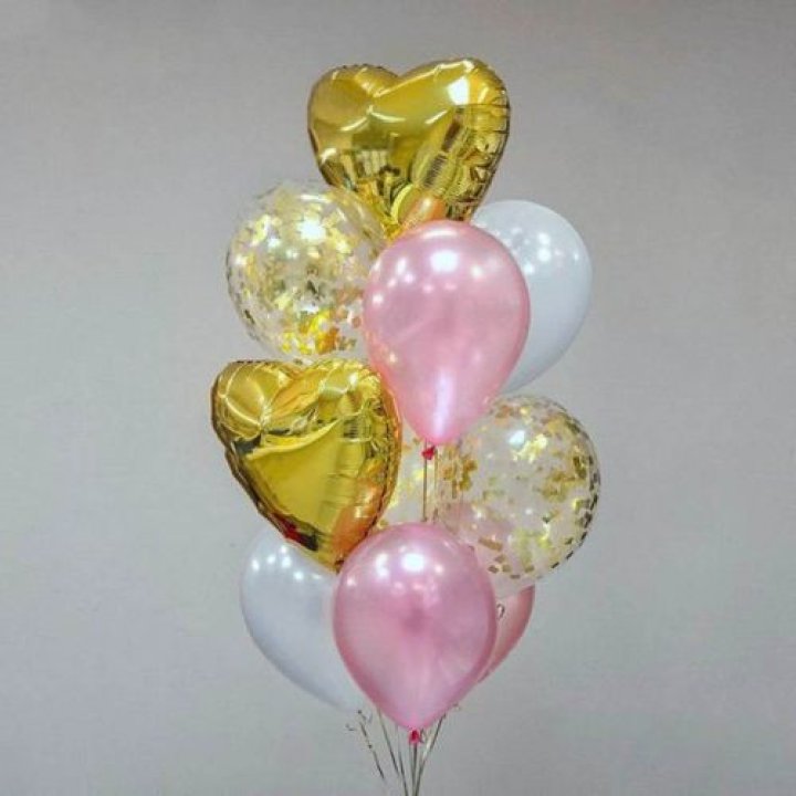Облако шаров "Рози голд" в Сургуте