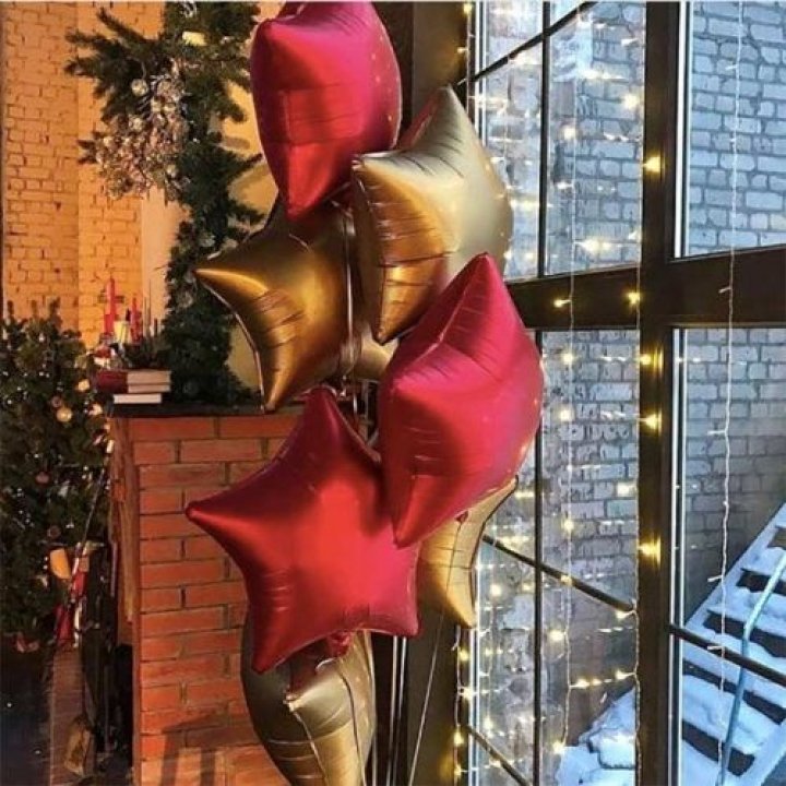 Фонтан шаров "Старлидж" в Сургуте