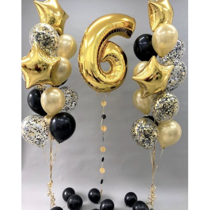 Цифра с фонтанами шаров  в Сургуте