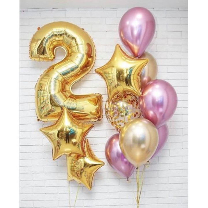 Цифра с фонтанами шаров  в Сургуте