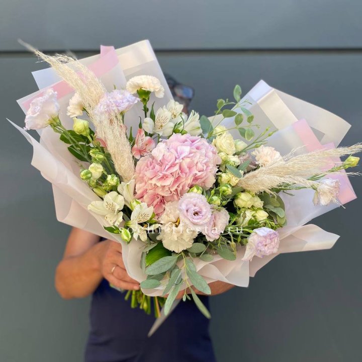 Гортензия "Пинк флоид" в Сургуте