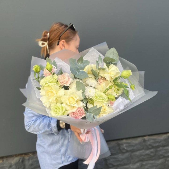  Букет  "Тонкая луна" в Сургуте