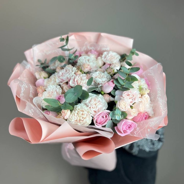  Букет  "Любовь в её глазах" в Сургуте