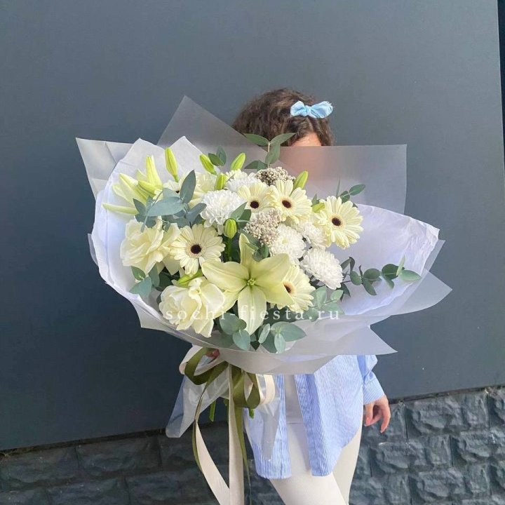 Букет с лилией и герберой в Сургуте
