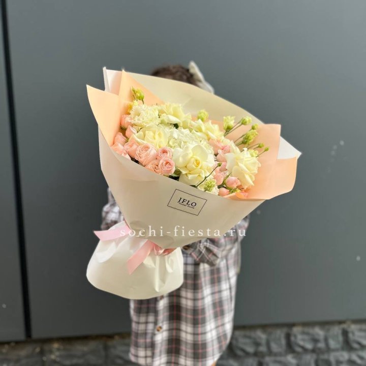 Букет "Обещание любви" в Сургуте