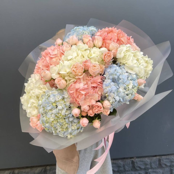 Дуо гортензии и бомбастик в Сургуте