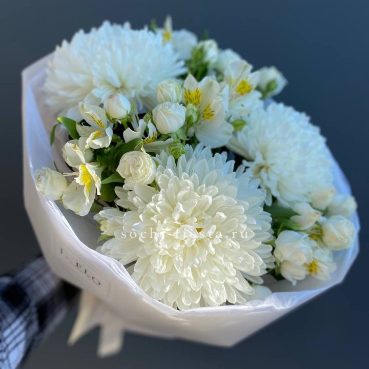 Букет из хризантем "Миранда" в Сургуте