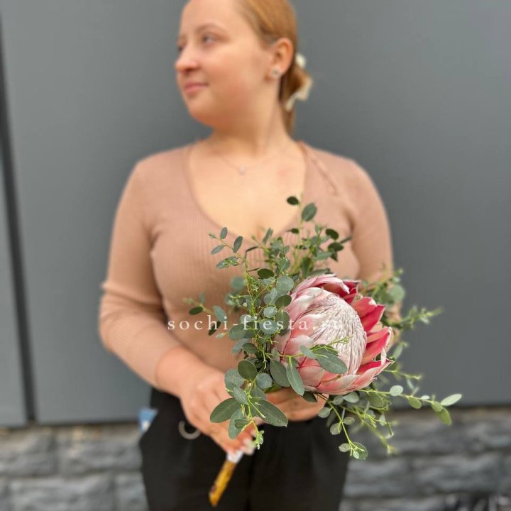 Свадебный букет "Протея" в Сургуте