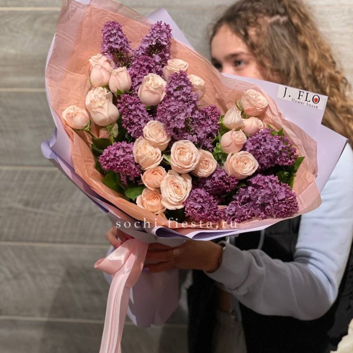 Букет "Лиловая весна" в Сургуте
