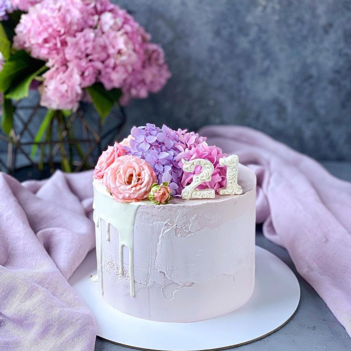 Торт с цифрой в Сургуте