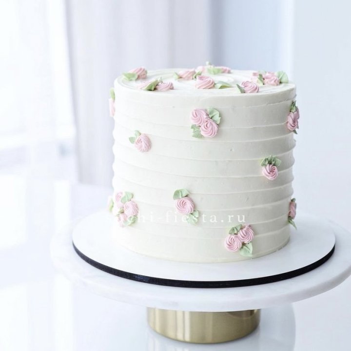 Торт "Розы в снегу" в Сургуте