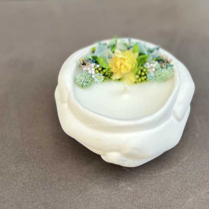 Свеча ароматическая в гипсе Руки в Сургуте