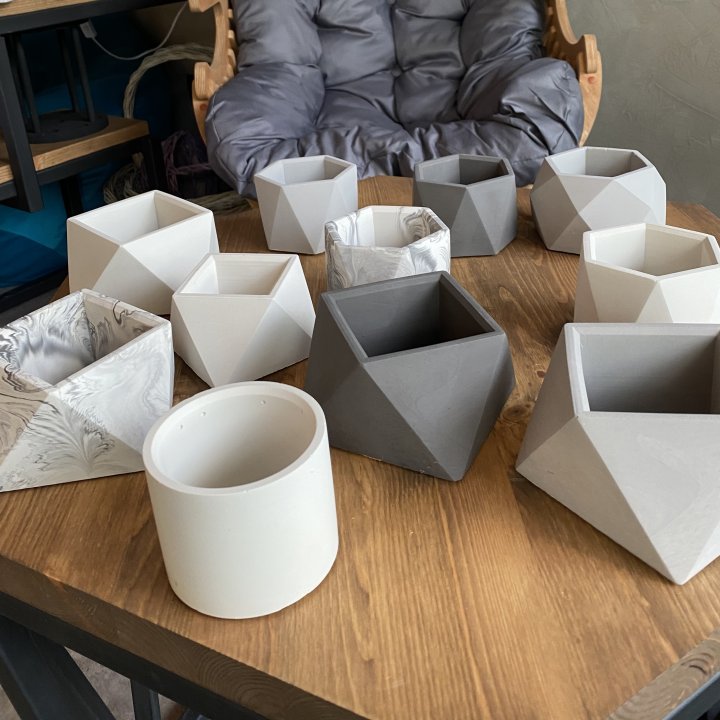 Дизайнерское кашпо в Сургуте