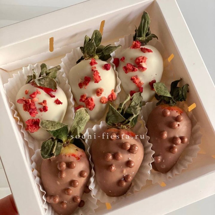 Клубника в шоколаде 6 ягод в Сургуте