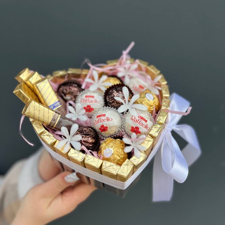 Подарочный набор шоколада в Сургуте