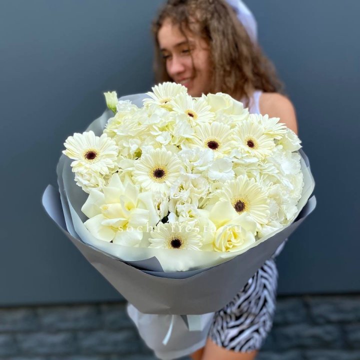  Букет "Вайт люксур" в Сургуте