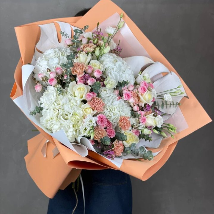 Макси-букет кремовый в Сургуте