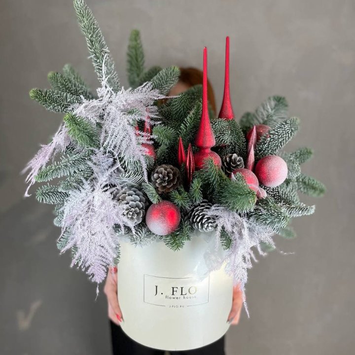 Цилиндр новый год №3 в Сургуте