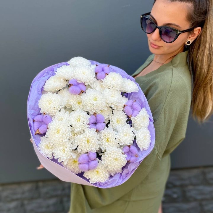  Букет  хризантем и хлопка в Сургуте