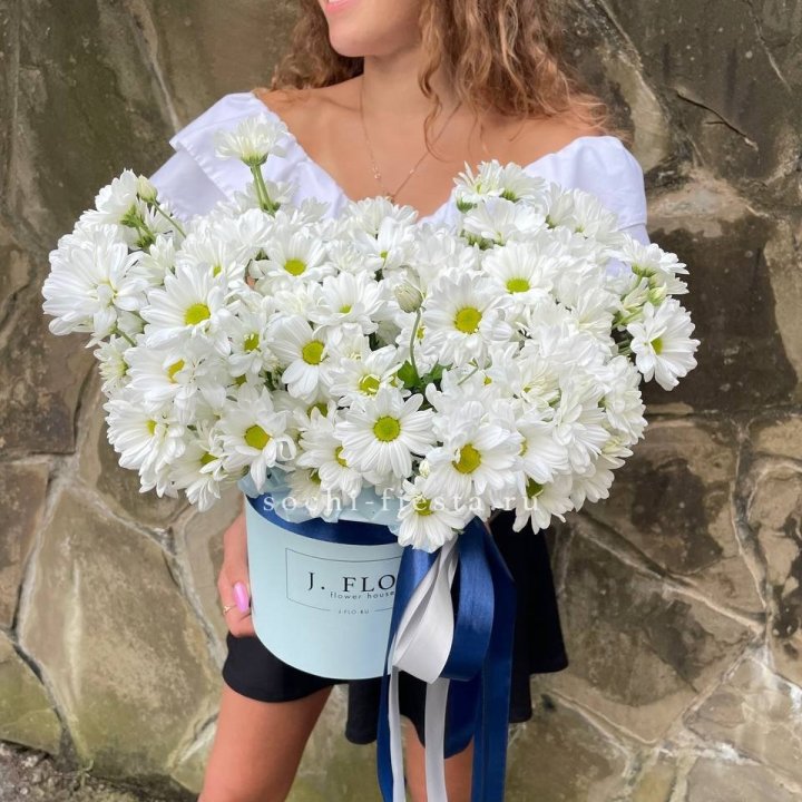 Коробка с хризантемами №2 в Сургуте