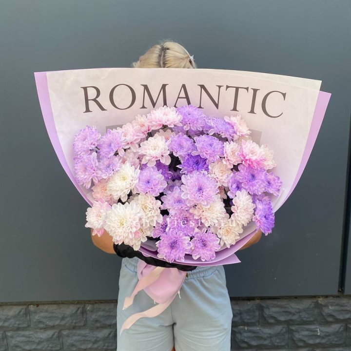 Букет сиреневых хризантем в Сургуте
