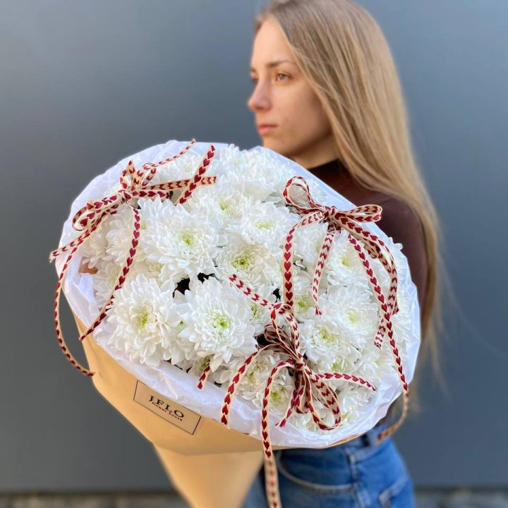 Букет "Хризантемы с любовью" в Сургуте