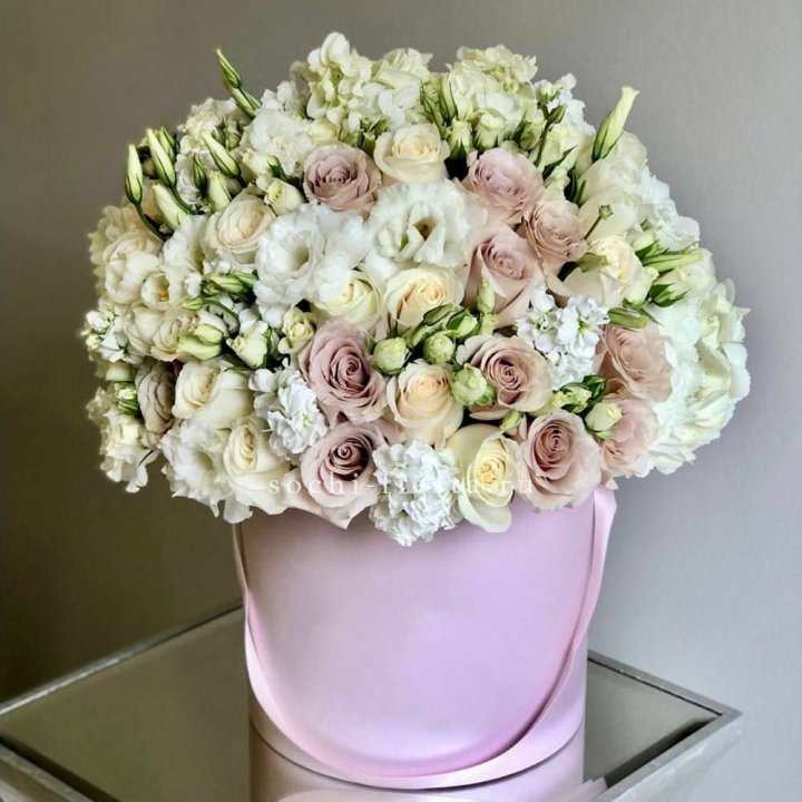 Цветочный бокс "Бриджит" в Сургуте