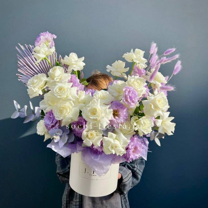 Цветочный бокс "Изабель" в Сургуте