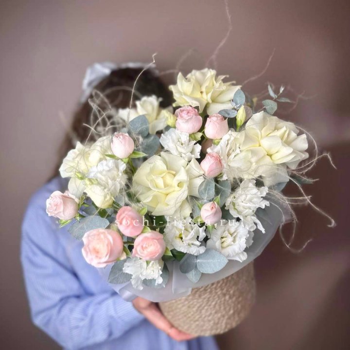 Авторский бокс "Милена" в джутовом кашпо в Сургуте