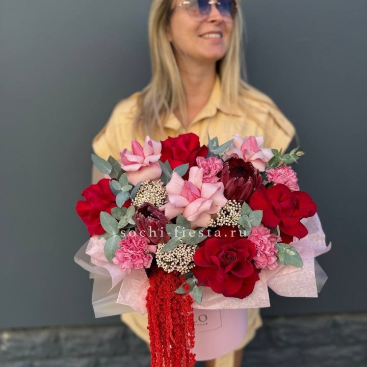 Композиция "Стефания" в Сургуте