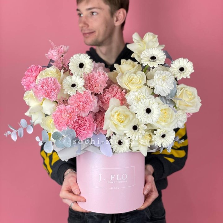 Дизайнерский бокс "Индира" в Сургуте