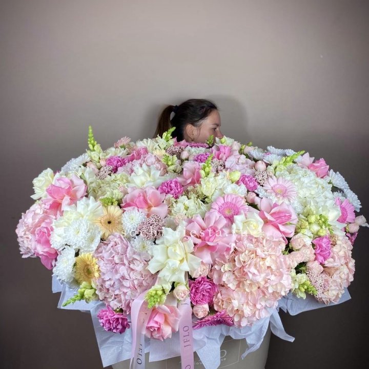 Корзина цветов «Рандеву» в Сургуте