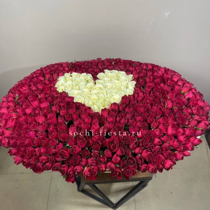 501 роза в корзине в Сургуте