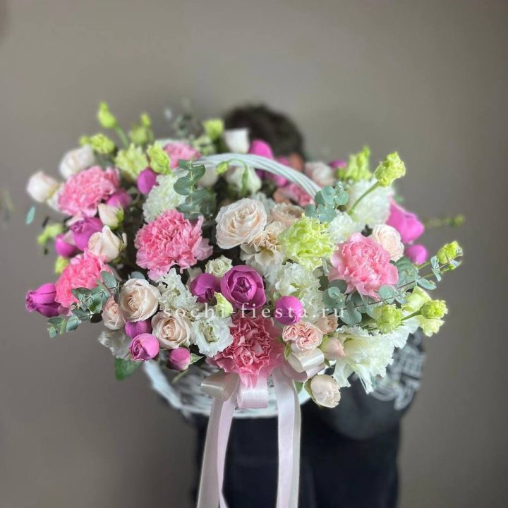 Корзина "Яркая" в Сургуте