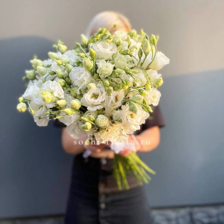 Букет эустом под ленту  в Сургуте