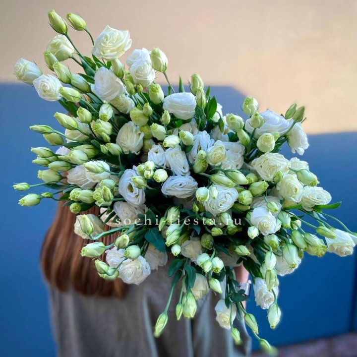 Охапка эустомы в Сургуте