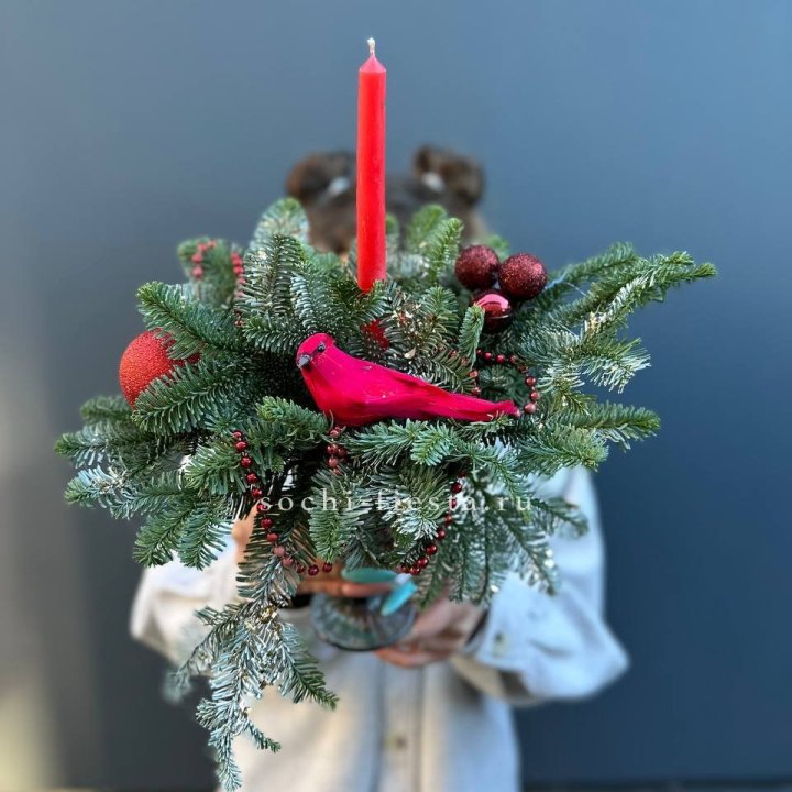 Новогодняя композиция в бокале в Сургуте