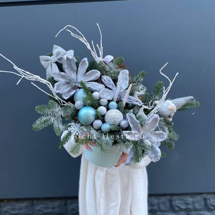 Композиция "Снежный цветок" в Сургуте