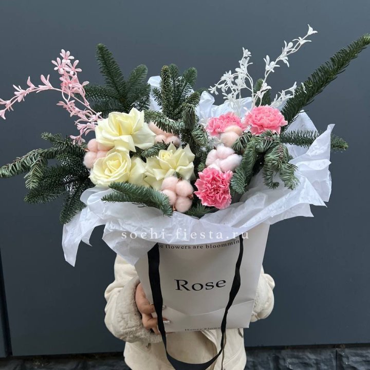 Цветочная сумка с нобилисом в Сургуте