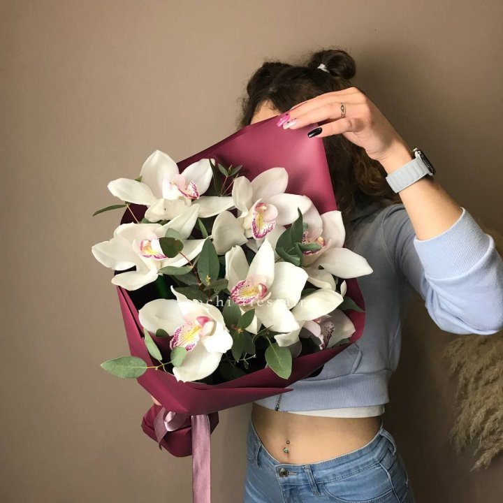 Букет орхидей №1 в Сургуте