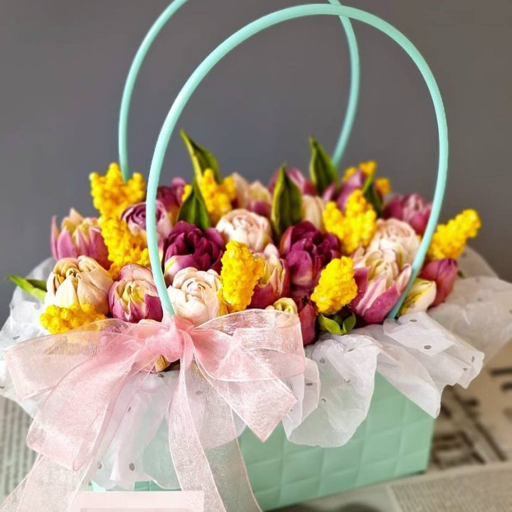 Тюльпаны в сумочке из зефира в Сургуте