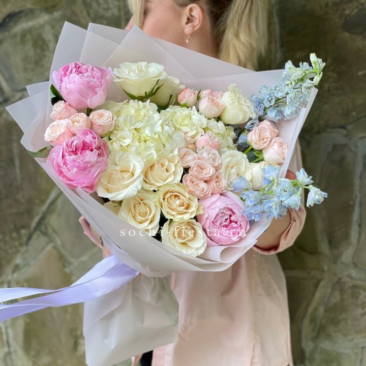 Букет с пионами "Богема" в Сургуте