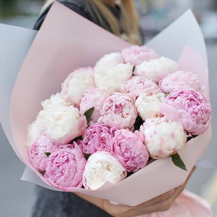 Букет пионов "Бутоника" в Сургуте