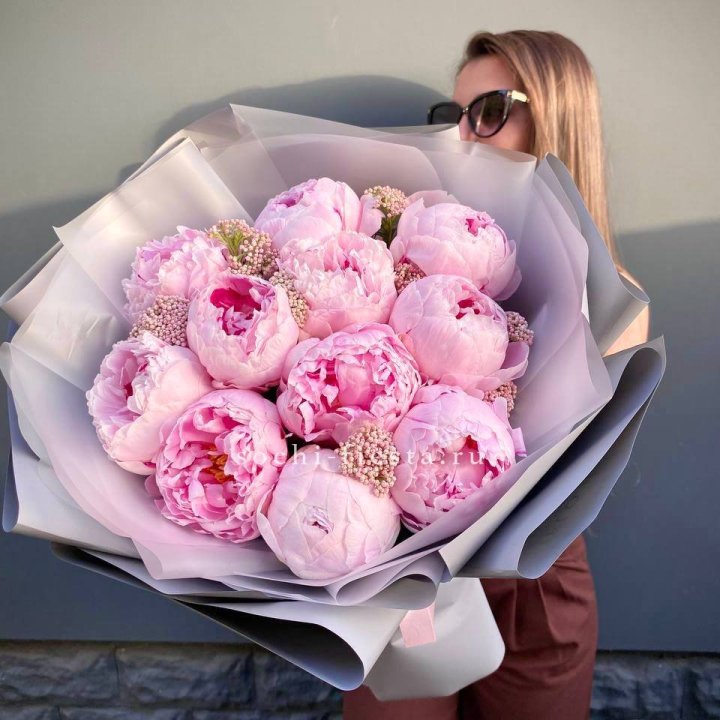 Букет с пионами "Стайл" в Сургуте