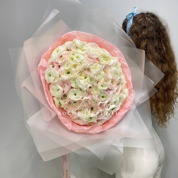 113 ранункулюсов  в Сургуте