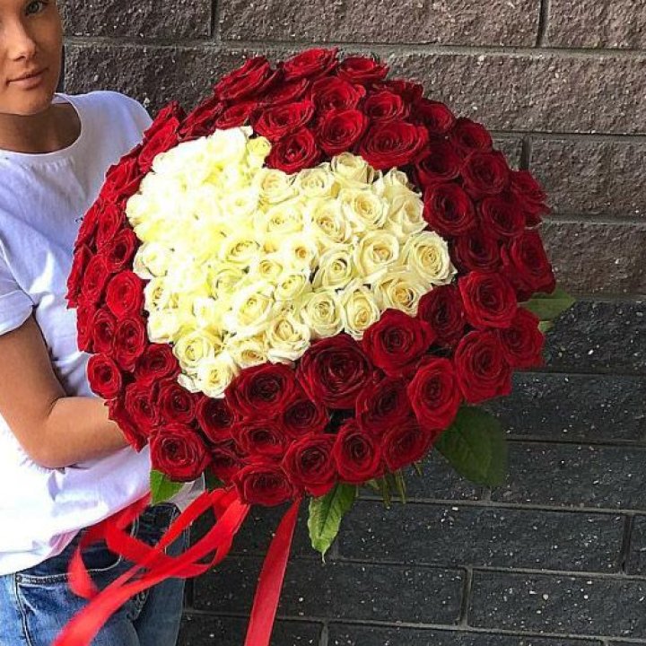101 роза "Сердце" в Сургуте