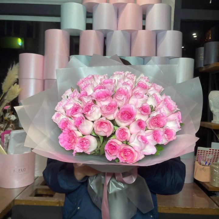  51 розовых роз в Сургуте