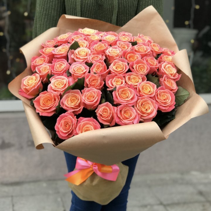55 роз мисс пигги в Сургуте