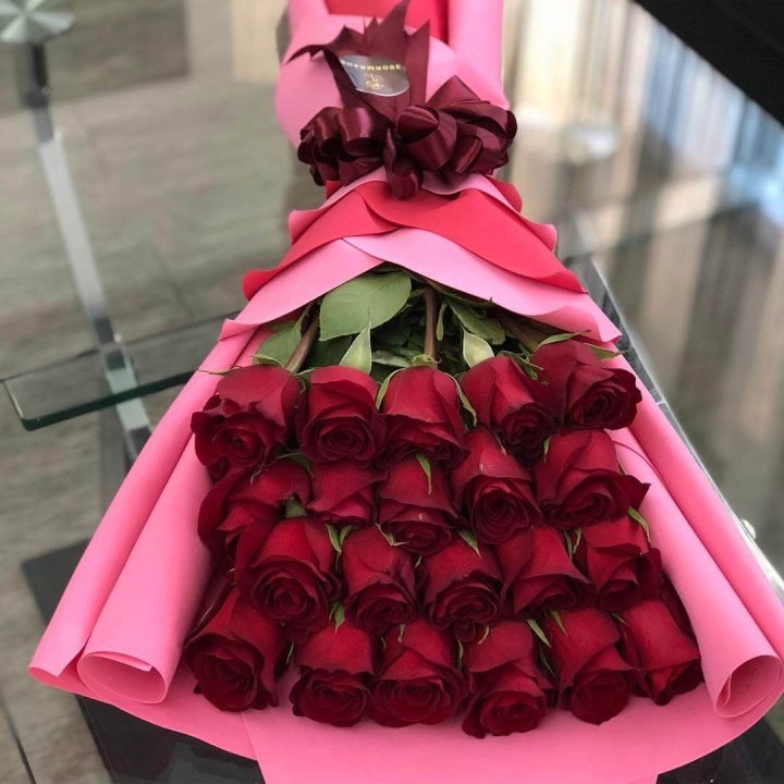21 красная роза "Элеганс" в Сургуте